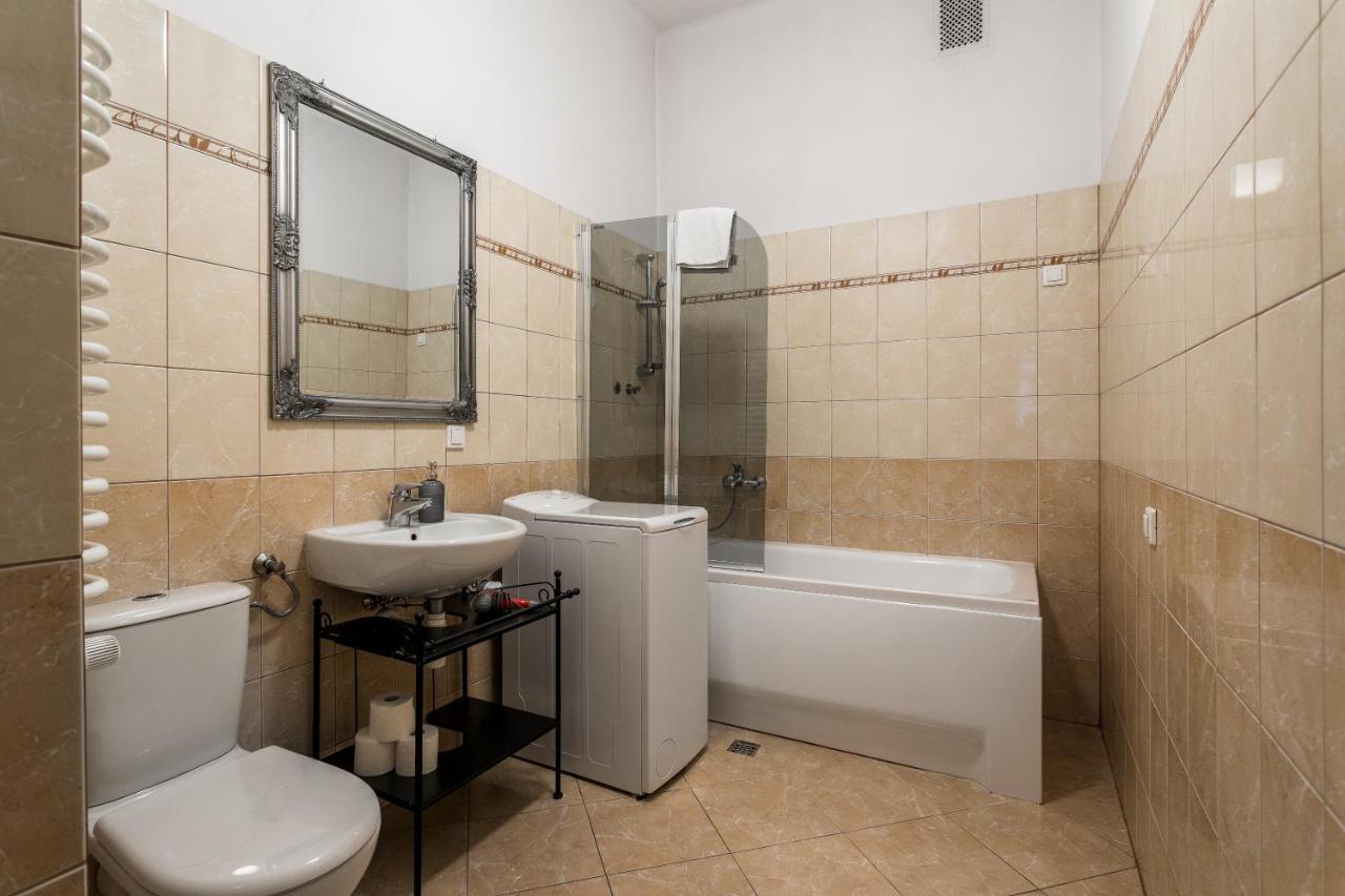 The Spiski Palace Apartments Cracovia Esterno foto